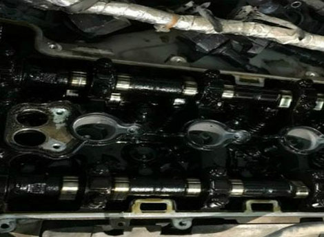 發(fā)動(dòng)機(jī)機(jī)油使用 發(fā)動(dòng)機(jī)機(jī)油使用