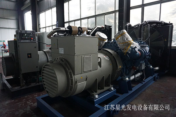 康明斯柴油發(fā)電機組日用油箱安裝 康明斯柴油發(fā)電機組日用油箱安裝