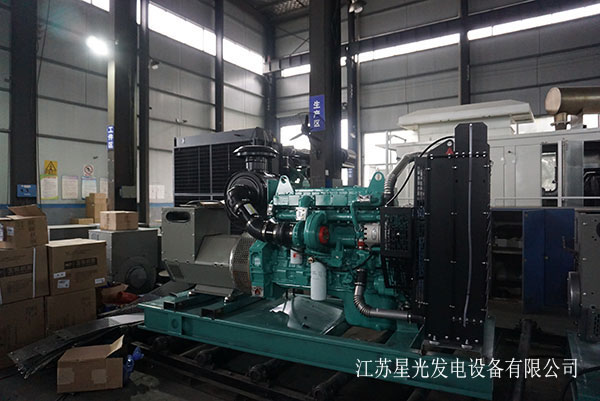 柴油發(fā)電機組 柴油發(fā)電機組