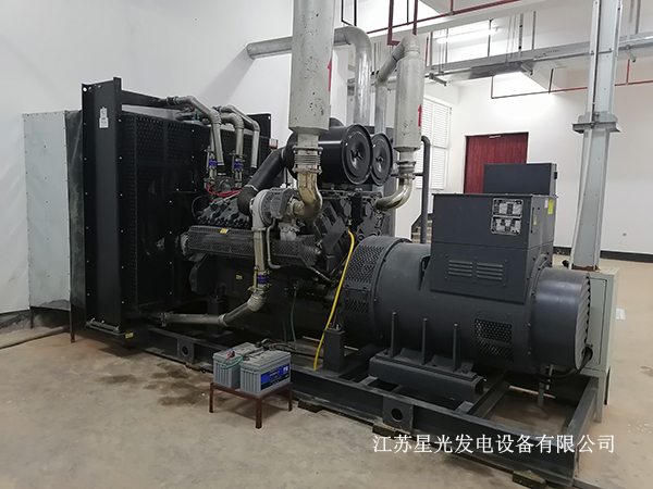 柴油發(fā)電機組 柴油發(fā)電機組